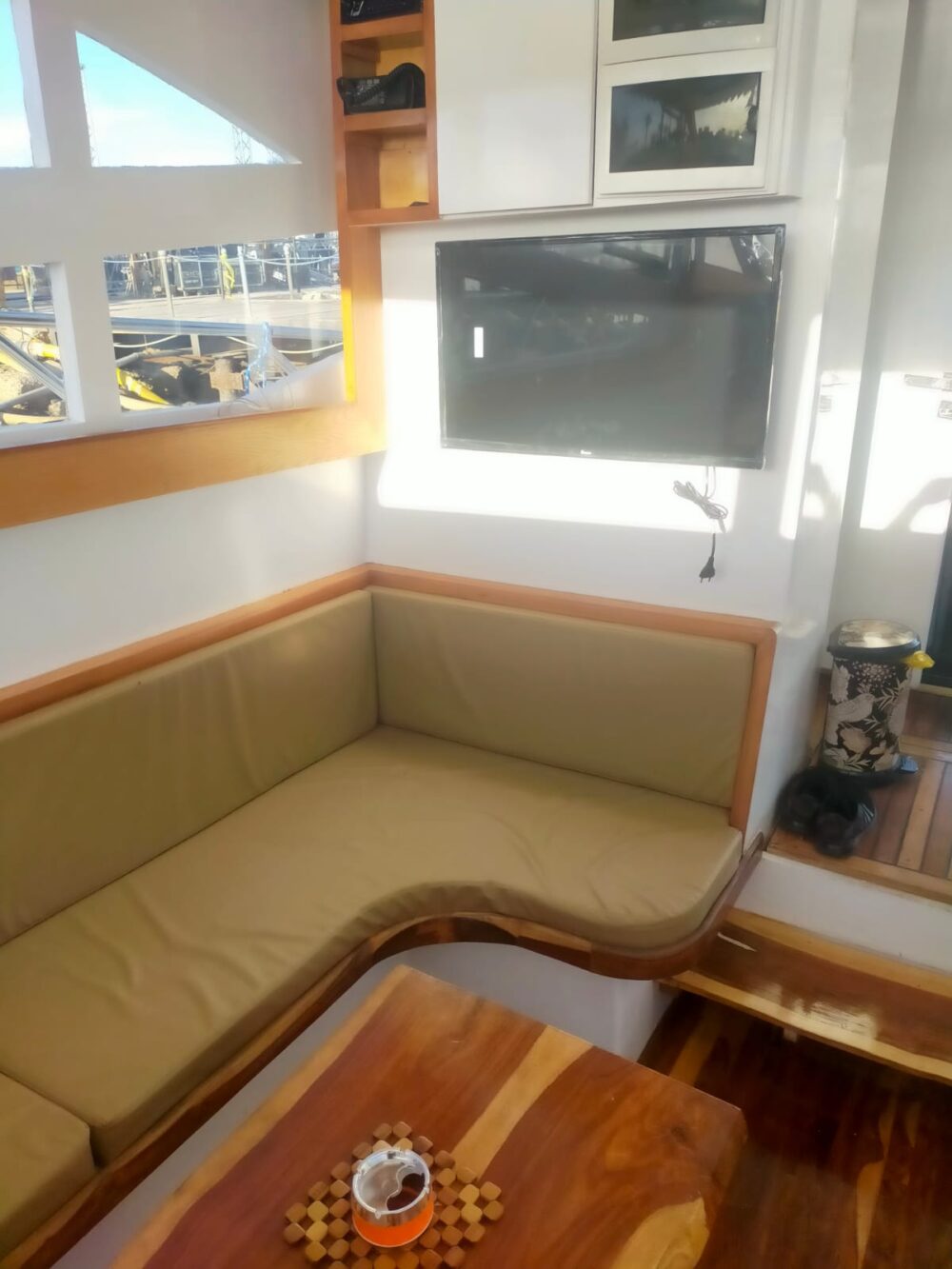 Private Boat – Full-Day Experience - Image 7