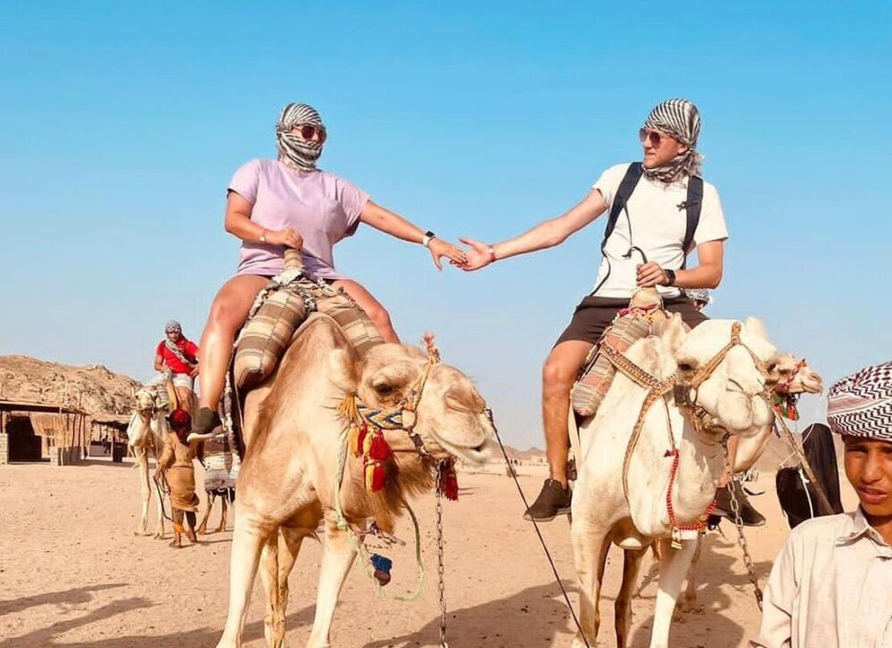 One hour Camel Ride At Amazing Desert With Transfer - Hurghada - Image 2